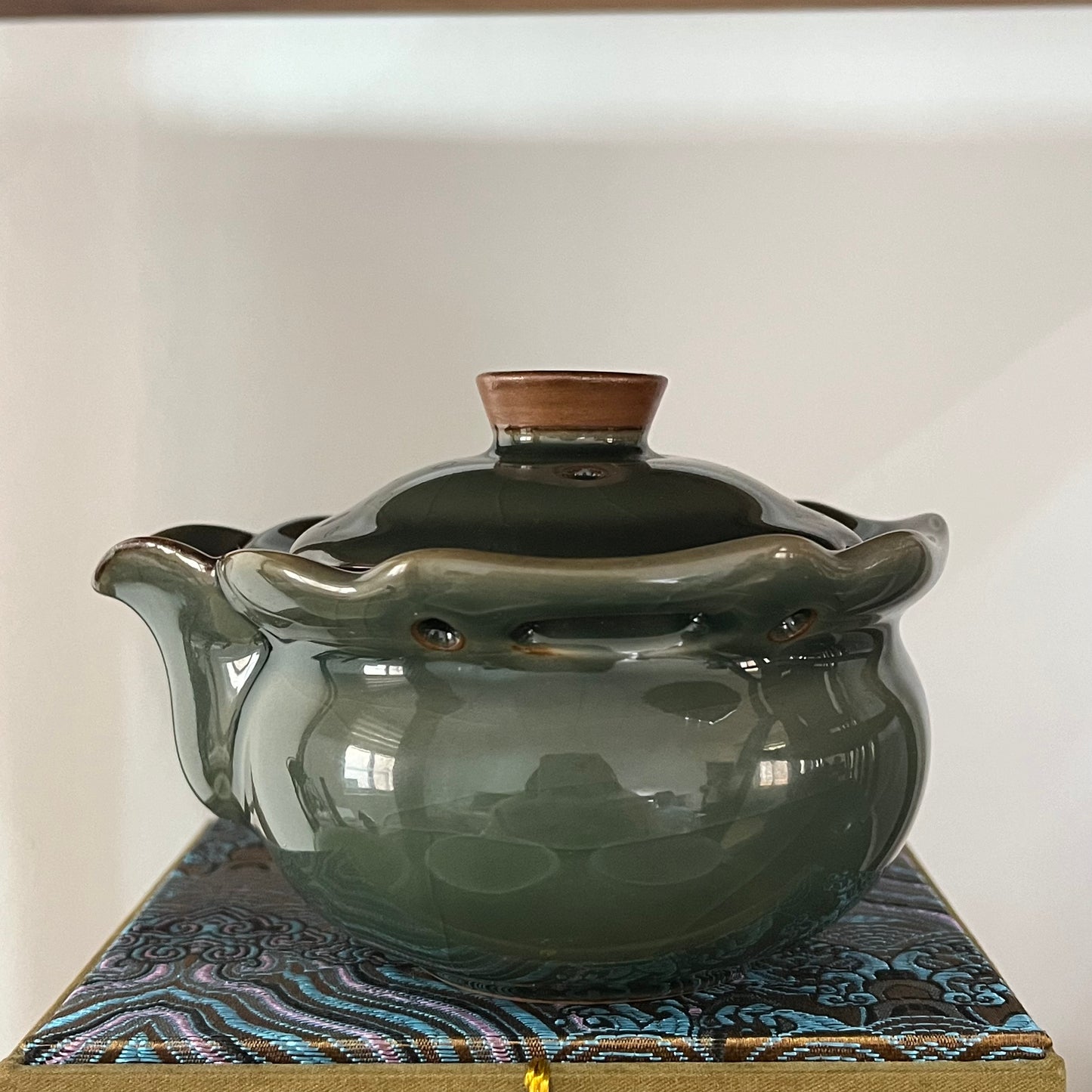 Beautiful tea cup show 1.4